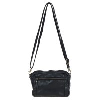 Женская кожаная сумка кроссбоди Ashwood Leather D98 BLK, черная