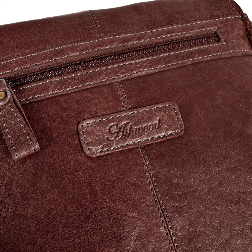 Коричнева шкіряна сумка через плече формату A4 Ashwood G32 Brandy