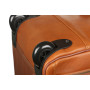 Шкіряна валіза на колесах коньячного кольору Ashwood Leather 8146 TAN